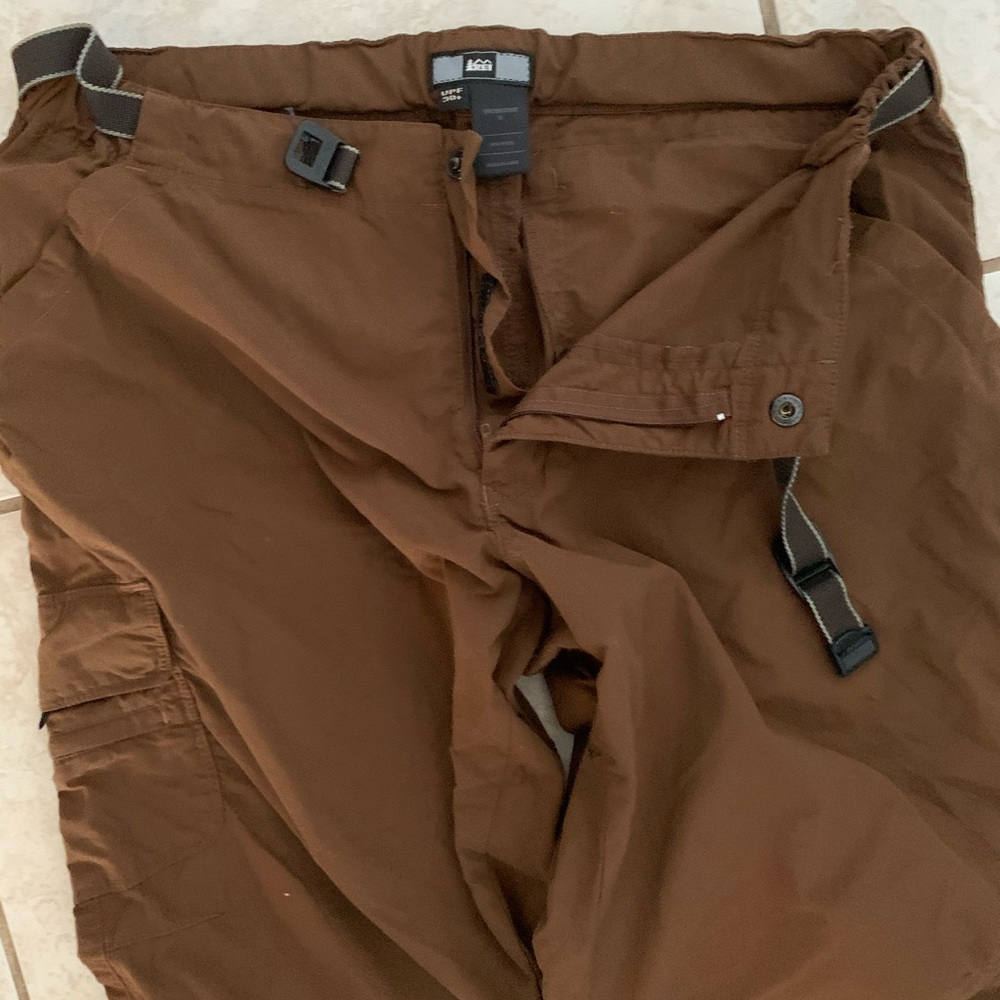 REI women convertible brown pants size 8 UPF 30+